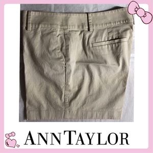 WOMEN’S KHAKI-colored ANN TAYLOR 100% COTTON CITY-design Shorts, size 10